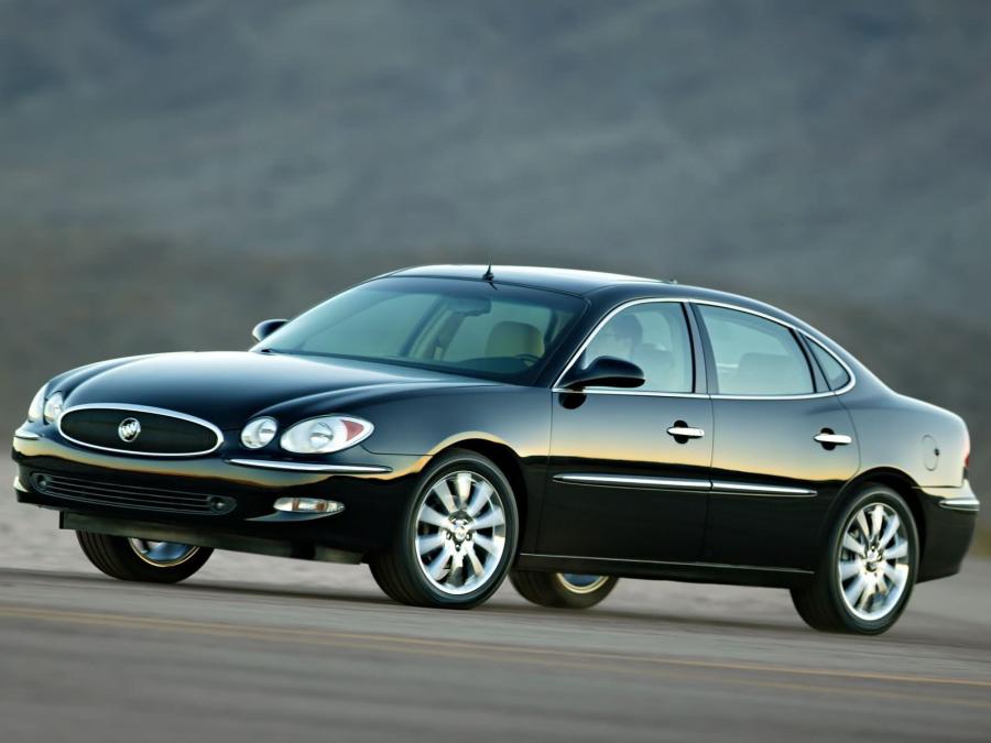  Buick LaCrosse CXS 2005 года  (фото 34 из 45)